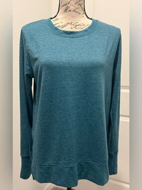 Vintage Sonoma Women's Cozy Long-Sleeve Pullover Hi-Lo Top w/Thumb Holes